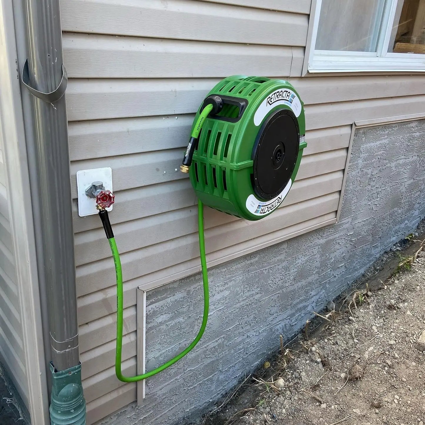 Retractable Garden Hose Reel